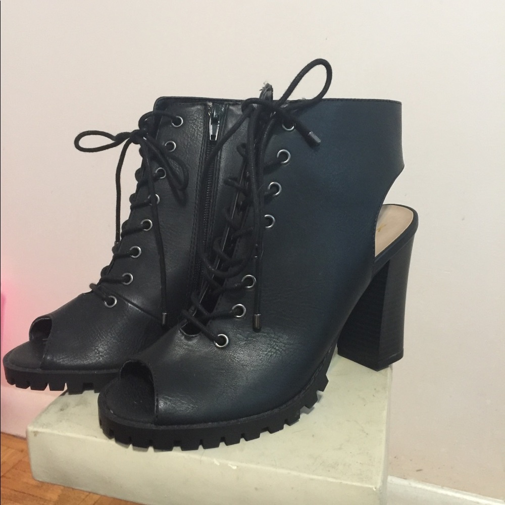 MIX NO. 6 Platform Heels Sz8 BNWOB